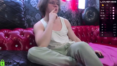 tedklain  11-02-2023 video kiss