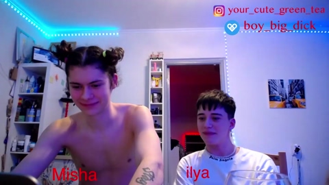 your_cute_friend  11-02-2023 video kissing