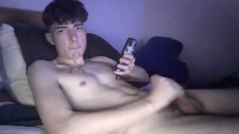 niknak7022  13-02-2023 video kiss