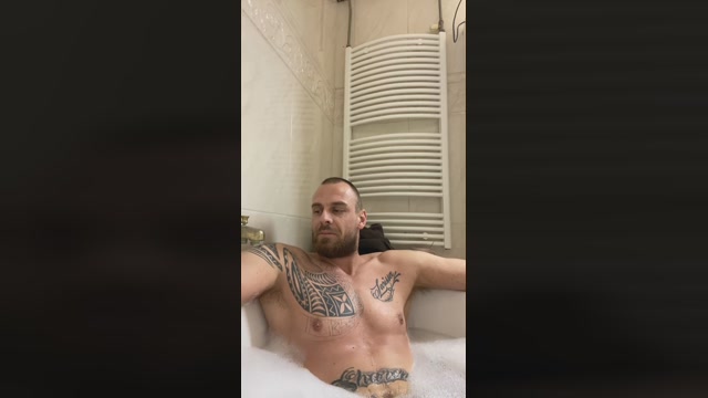 ToyMuscleBoy  15-02-2023 Recorded Video kissing