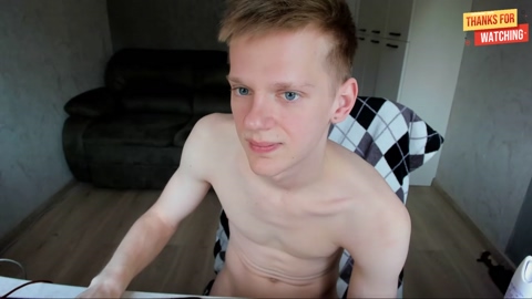 heey_nick  15-02-2023 video kiss