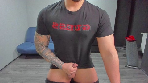 tonywilcoxx  15-02-2023 video cute