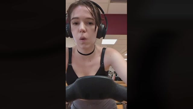 lucie_mehott 19-02-2023 lick 