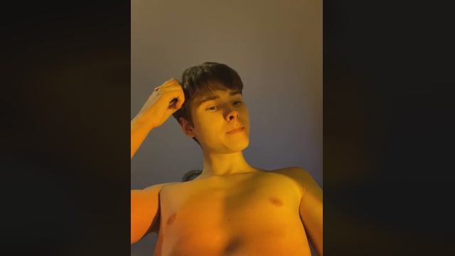 KyleSilver  20-02-2023 video gay