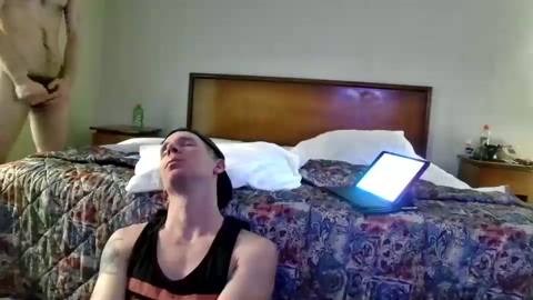 pantslesstraveler_plt  21-02-2023 video beautiful