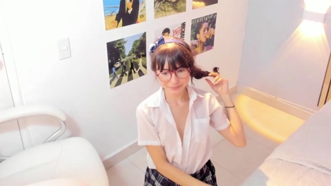 little_effy18 26-02-2023 naked 