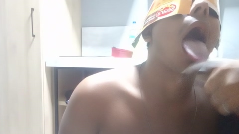 Nicollas22cm  04-03-2023 Recorded Video Topless