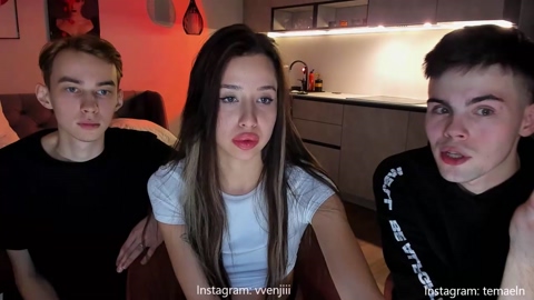 linkinsweeets  17-03-2023 sexygirl Couples