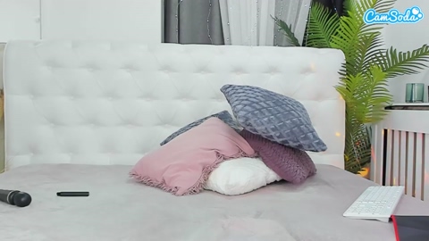 sylvieclaire 18-03-2023 strip CamSoda