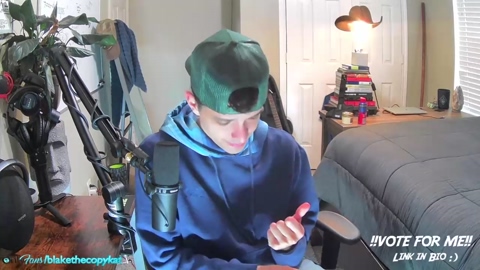 letsplayblake  21-03-2023 video sexy