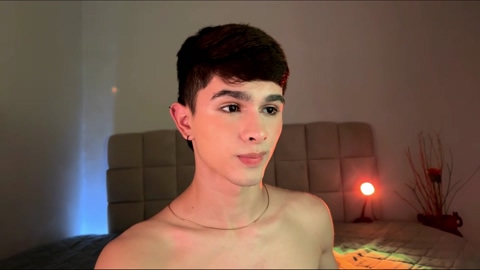 JaxonXmills  22-03-2023 video kissing