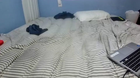 pantslesstraveler_plt  25-03-2023 video naked