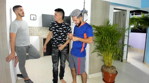 the_new_luxury  25-03-2023 video skinny