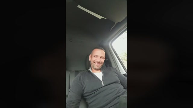 Showcatalan1  29-03-2023 Recorded Video kiss