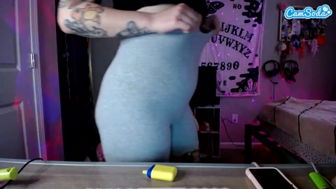 thicc-tattooed-bitch 31-03-2023 tits CamSoda