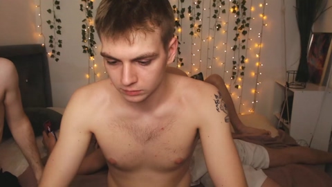 okwohka  01-04-2023 video gay