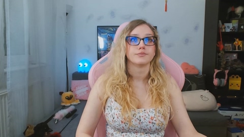LunaNicole 04-04-2023 wet 