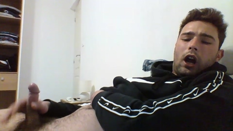 beaugosss3  04-04-2023 Recorded Video twink