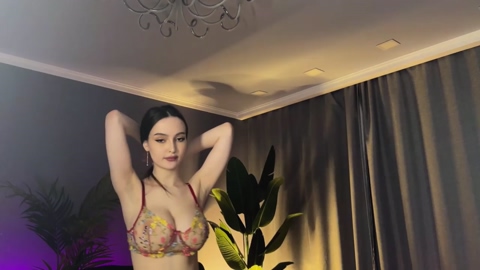 lanatropicon 04-04-2023 boobs 