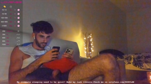 xorylan  11-04-2023 video Topless