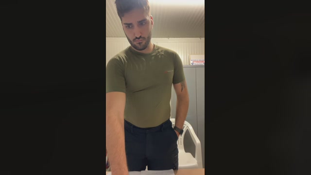 Alexox00  13-04-2023 Recorded Video fingers