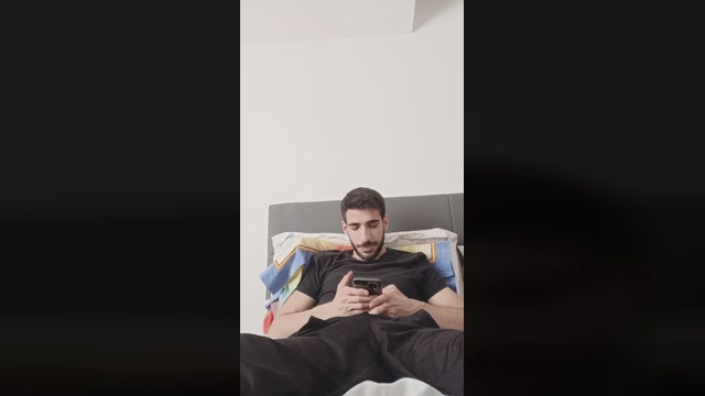 arnold9725  15-04-2023 Recorded Video kissing