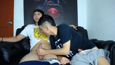 cutehornymax  14-04-2023 video blowjob