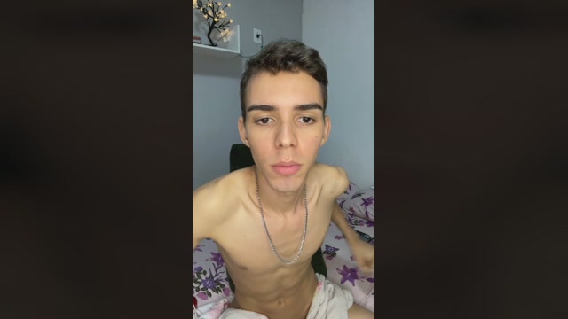 AlvaroHenrique  17-04-2023 Recorded Video nude