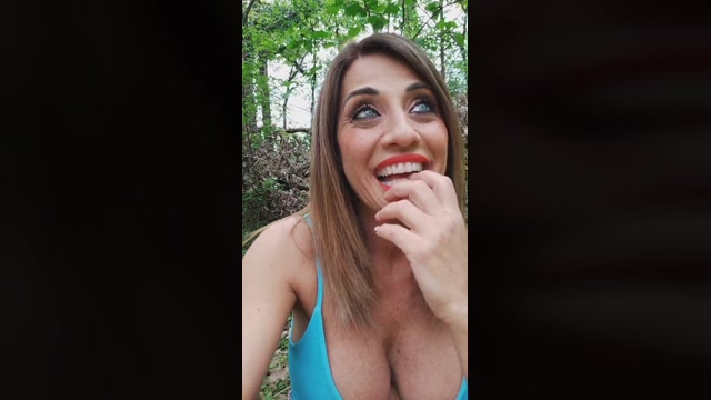 Selene1975 18-04-2023 boobs 