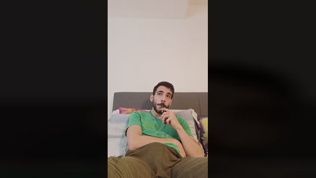 arnold9725  17-04-2023 Recorded Video jerking