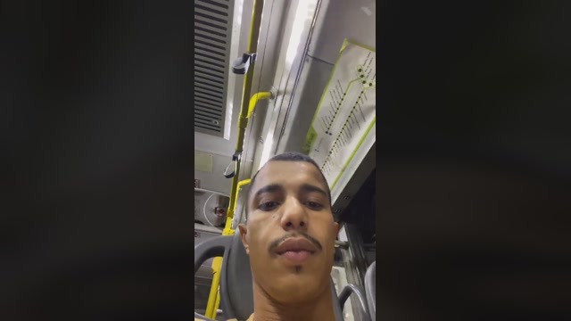 caio1807  17-04-2023 Recorded Video legs