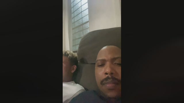 roberto2615  17-04-2023 Recorded Video skinny