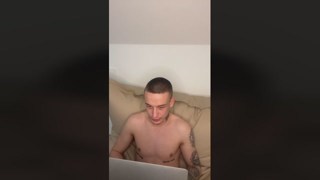 youngboy19991  20-04-2023 Recorded Video striptease