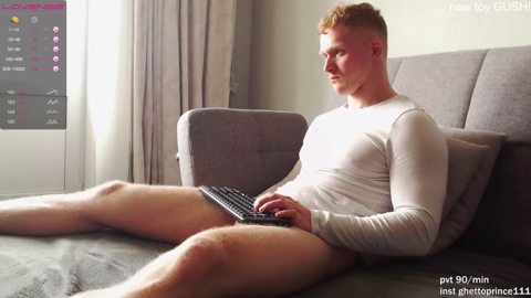 chris_boy37  21-04-2023 video suckshow