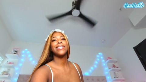 naomisimone 20-04-2023 suckcock CamSoda