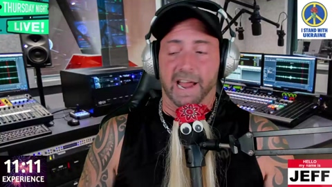 whaaaaaaaat  20-04-2023 video kissing