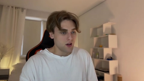 devilnut1  23-04-2023 video Topless