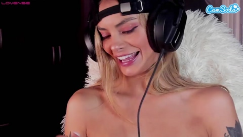 lyannaa 22-04-2023 yummy CamSoda