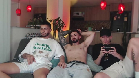 fratguysonline  29-04-2023 video Nude