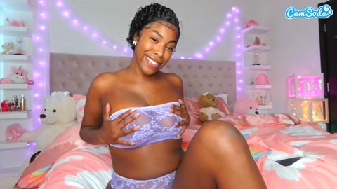 naomisimone