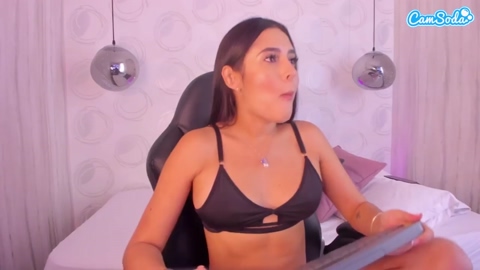dezzire 08-05-2023 spank CamSoda
