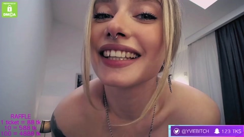 _yvie_ 09-05-2023 Cam 
