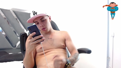 NoahySam666  13-05-2023 Recorded Video handsome