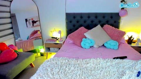 ahinoaa 17-05-2023 kissing CamSoda