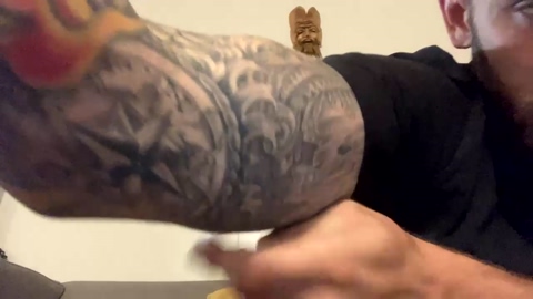 brokedaddyg  17-05-2023 video naughty