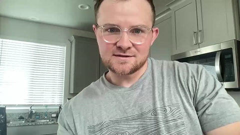 zjerty8  20-05-2023 video kissing