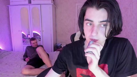 vlad1605  22-05-2023 video kissing