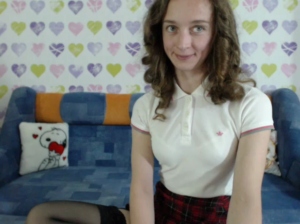 ShySchoolGrl  31-05-2018 Recorded Topless