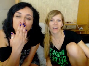 louisekayhot  01-06-2018 Recorded Topless