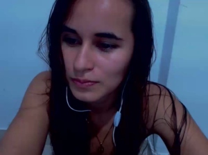 juicyvanessa  05-06-2018 Recorded Toys
